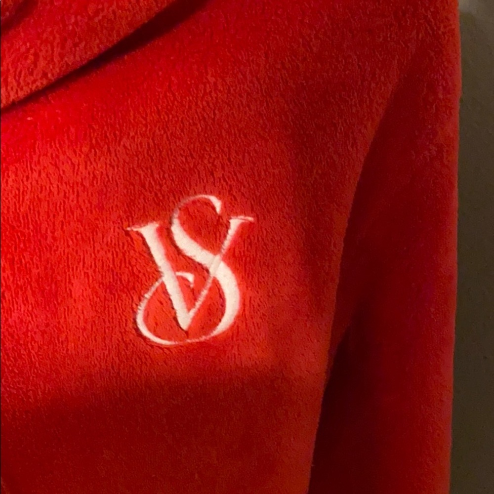 Victoria Secret Robe - Picture 2 of 4